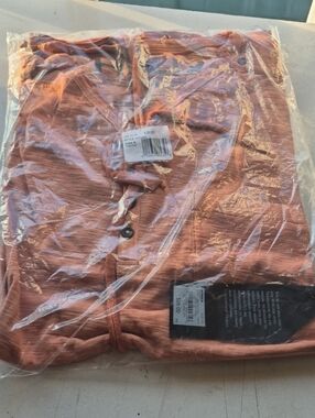 Helix Men's Rust Orange Button-Up Shirt